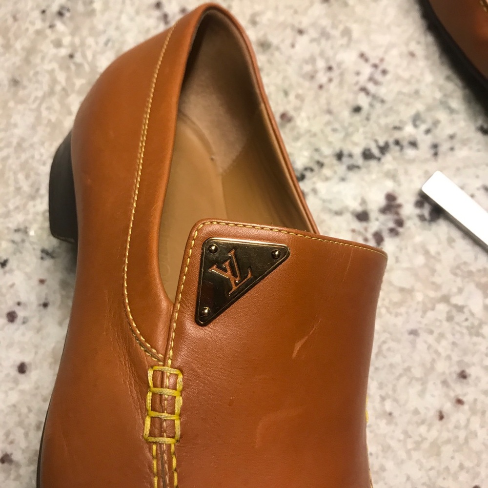 Louis Vuitton authentic semi casual shoes